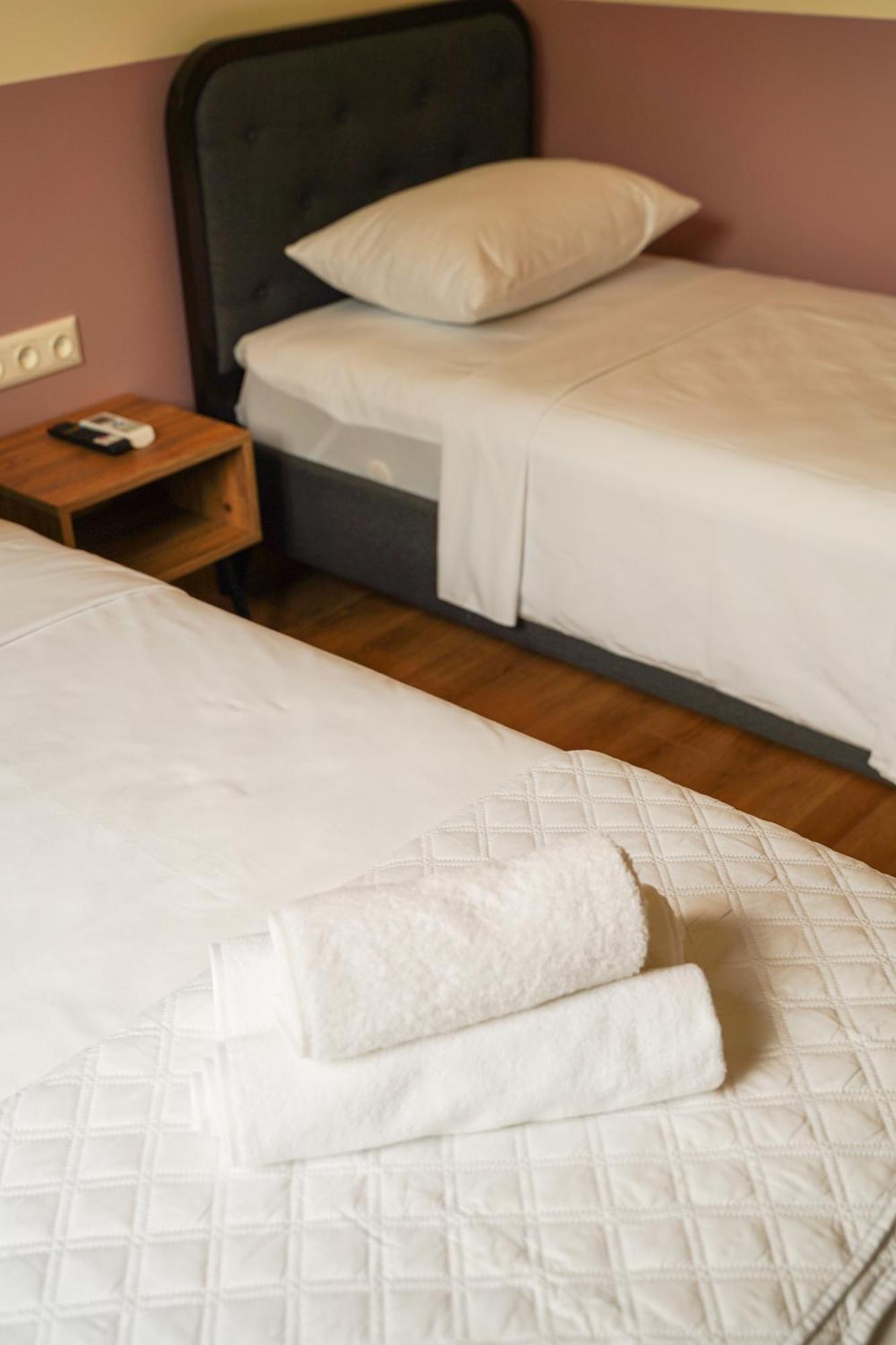 קוטאיסי Dro Hotel מראה חיצוני תמונה